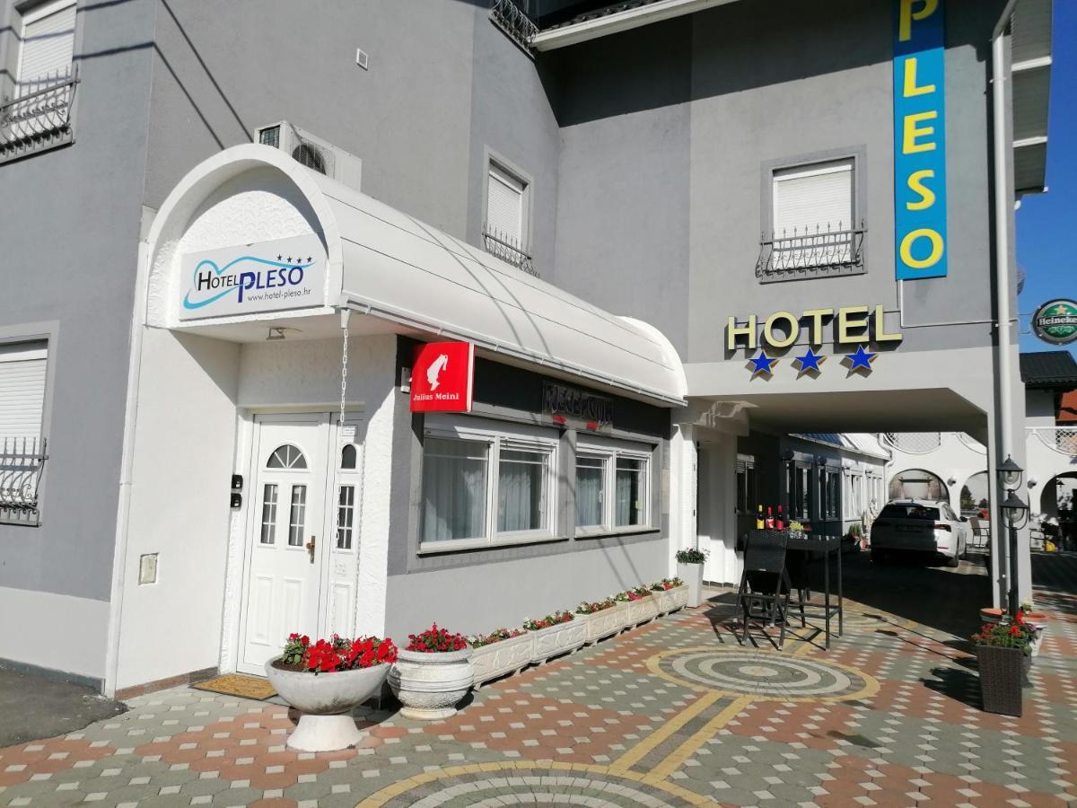 Hotel Garny Pleso Velika Gorica Bagian luar foto