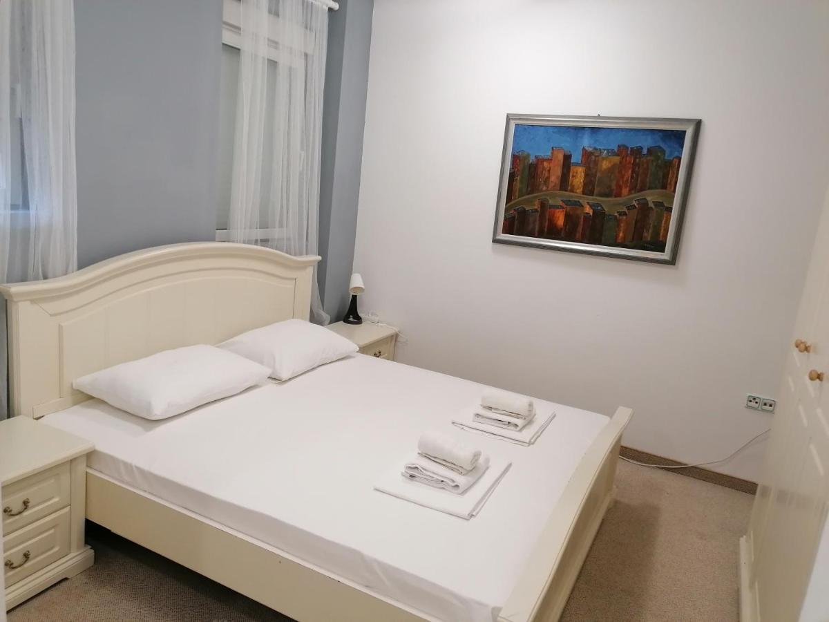 Hotel Garny Pleso Velika Gorica Bagian luar foto