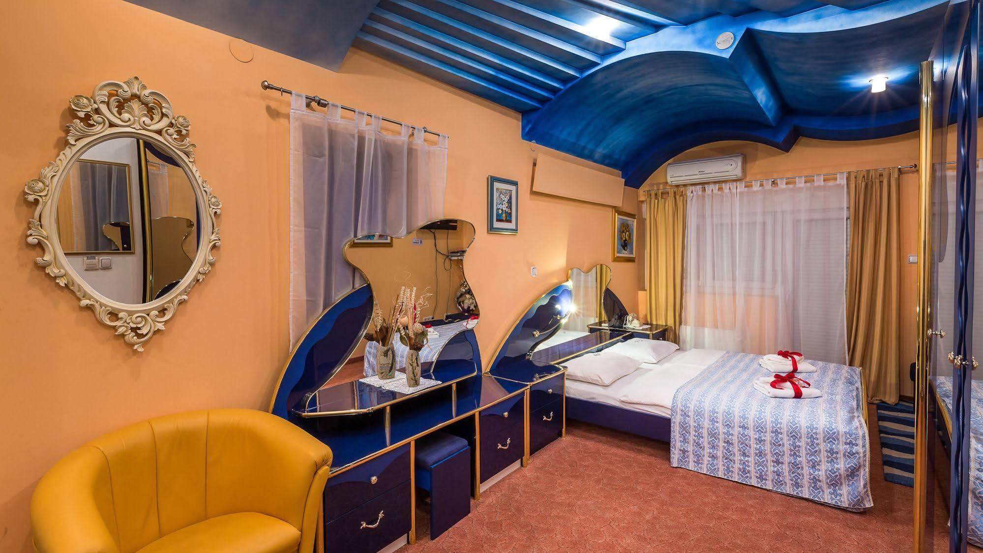 Hotel Garny Pleso Velika Gorica Bagian luar foto